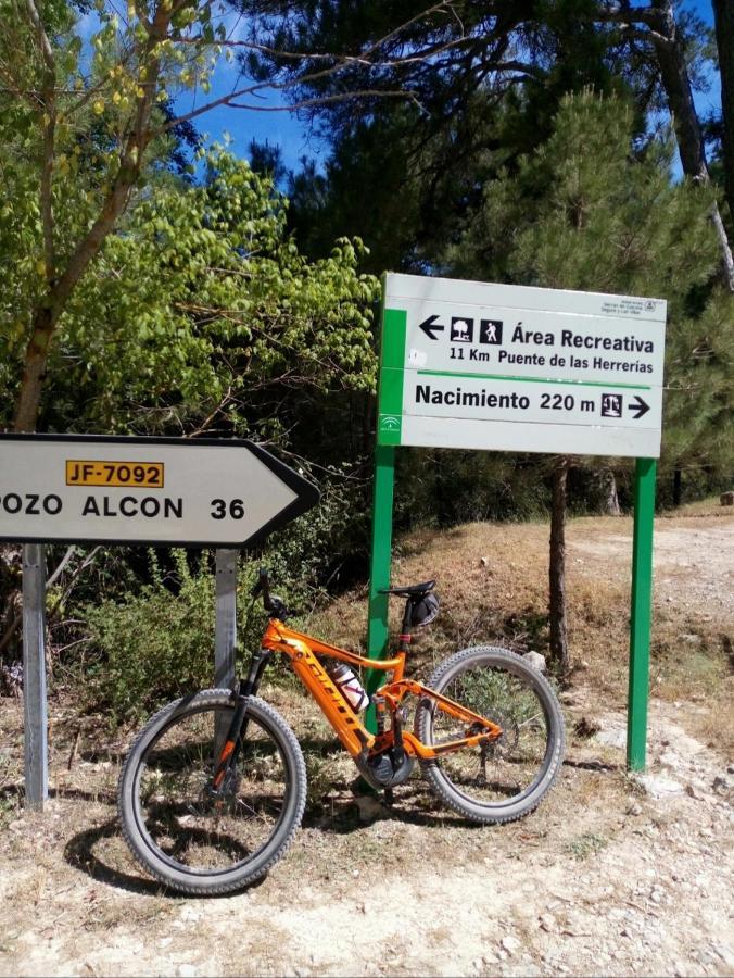 Alojamiento "Destino Cazorla" ภายนอก รูปภาพ